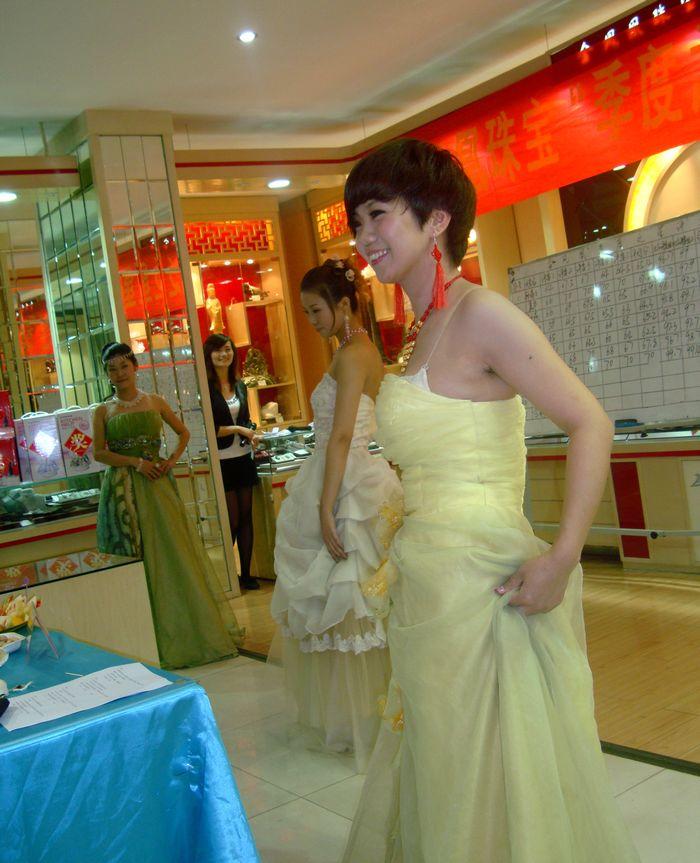 2010102113426238.jpg