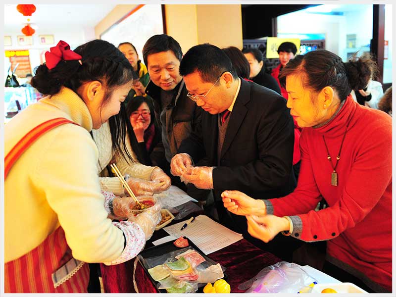 龙石华与张晓琦苏总.jpg